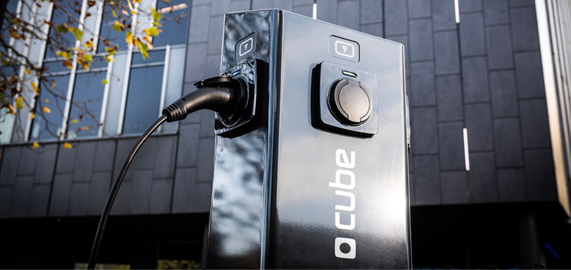 Opladen regulier laadpunt laadpaal aanvragen gemeente Breda
