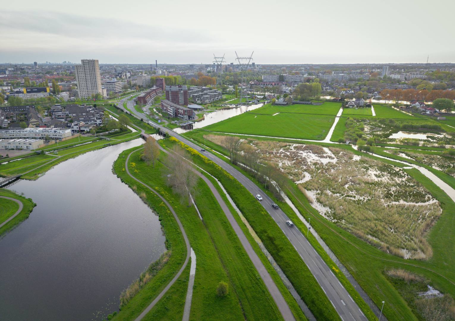 laadpaal aanvragen gemeente Leiderdorp