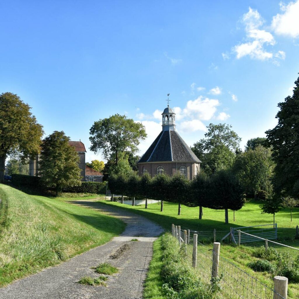 Laadpaal aanvragen Gemeente Molenlanden
